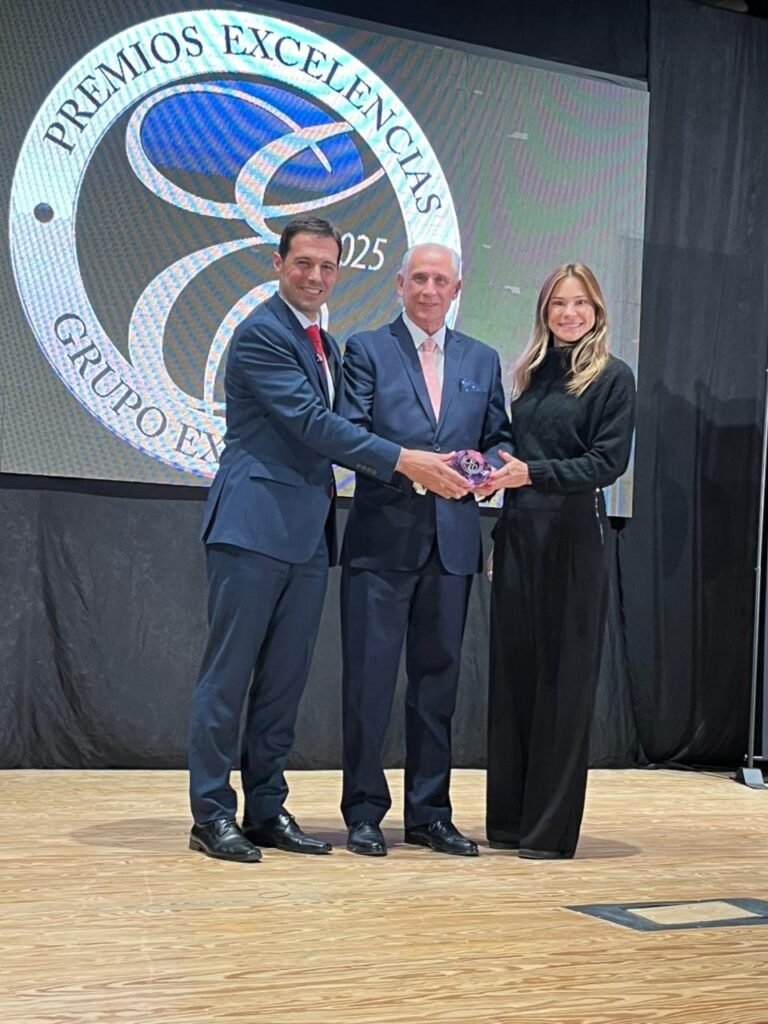 Alagoas recebe Troféu Silvia Zorzanello em Memória durante a Fitur, em Madri